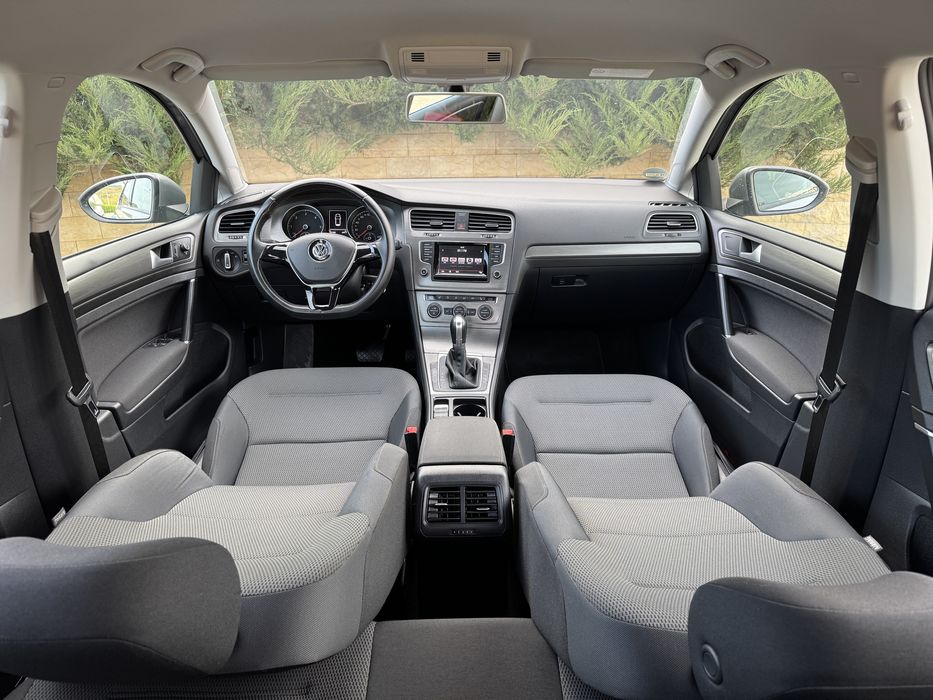 VW Golf Limo 2.0 Tdi 2014 DSG 143.000 km Led*Semnalizare activa*Navi..