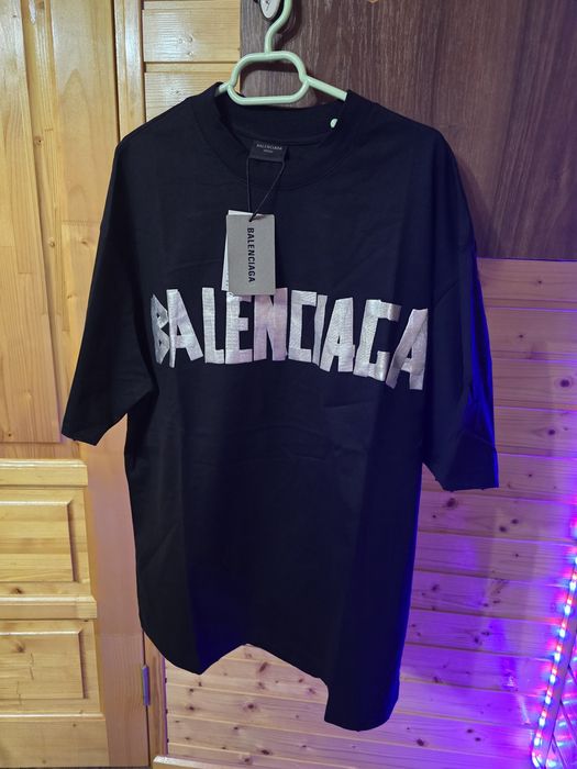 Tricou Balenciaga
