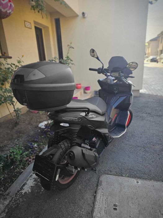 Scuter Aprilia SR GT 175 – Ca nou, doar 500 km!