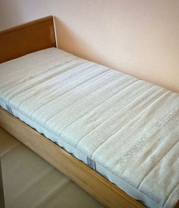 Pat cu somiera si saltea de vanzare