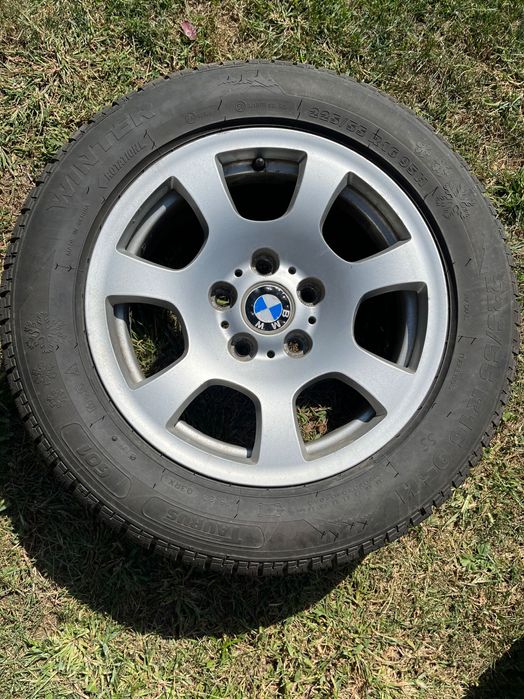 Vând roti BMW 225 55 R16 cu anvelope noi de iarna