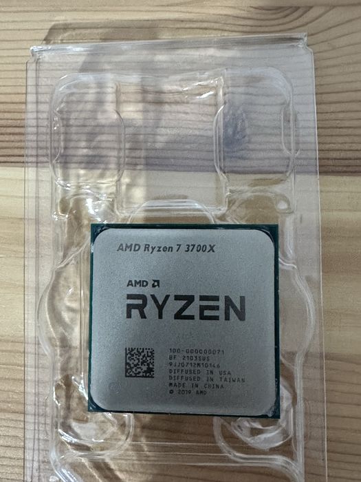Procesor AMD Ryzen 7 3700X AM4 fara cooler