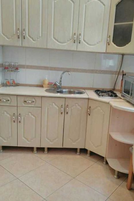 Дава се под наем Двустаен апартамент в Пловдив, Остромила - 65 кв.м за 270.3 € - Снимка #3