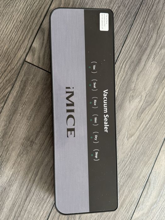 Nou! Aparat de vidat si sigilat alimente