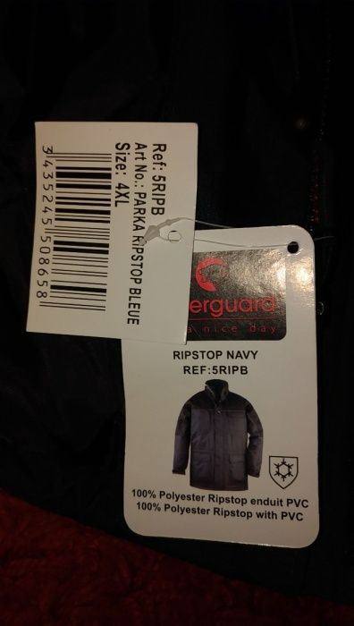 Geaca iarna (model deosebit) protectie la frig