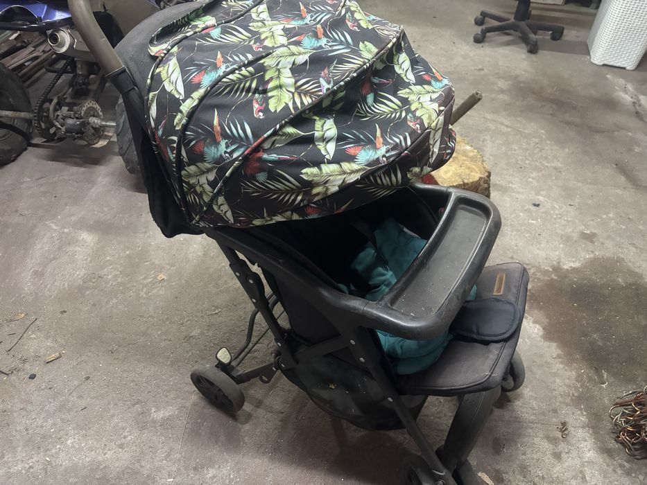 Бебешка количка.