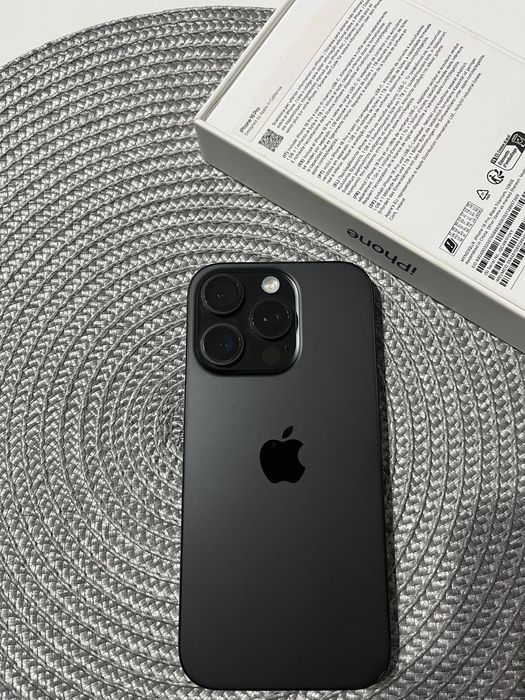 iPhone 16 pro black titanium