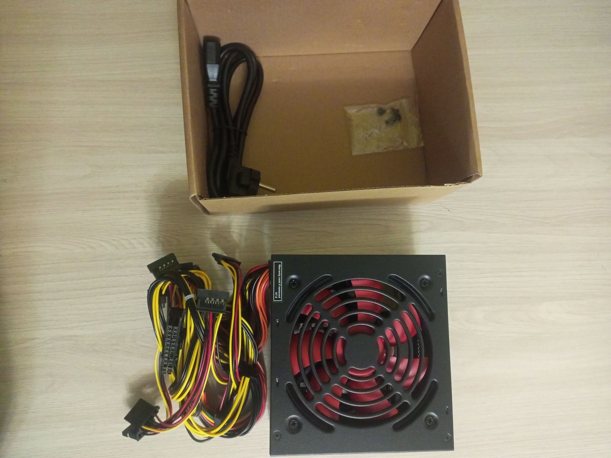 Блок питания xilence redwing series 700W