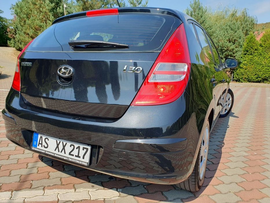 -Hyundai i30 facelift-1.4benzina-107cai-euro4-2008-germania adus-