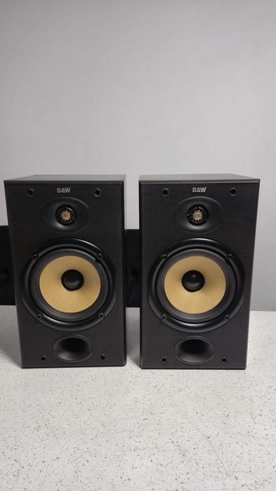 Boxe B&M DM 601 bass reflex