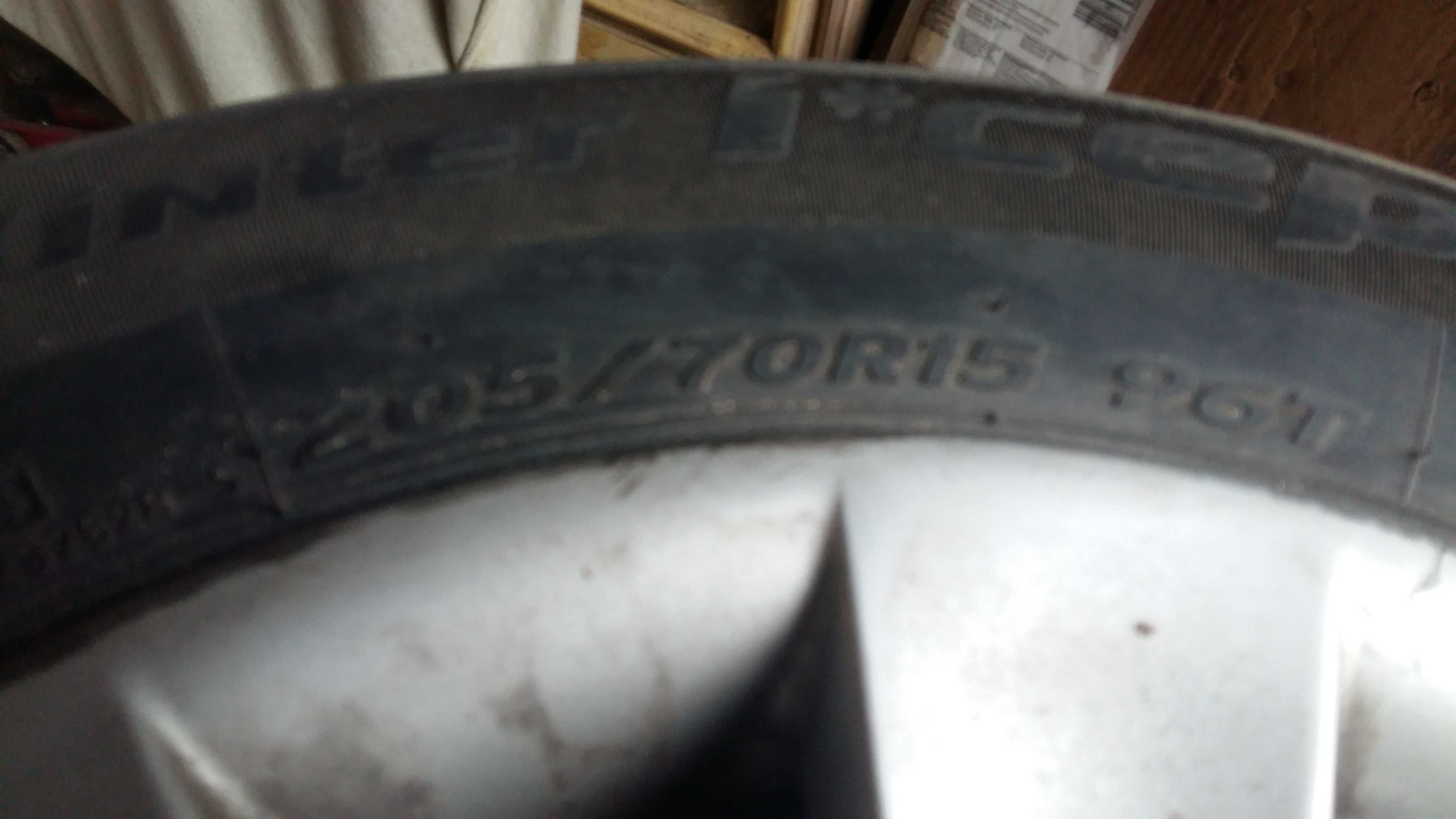 4бр. Зимни гуми с джанти HANKOOK  winter icept