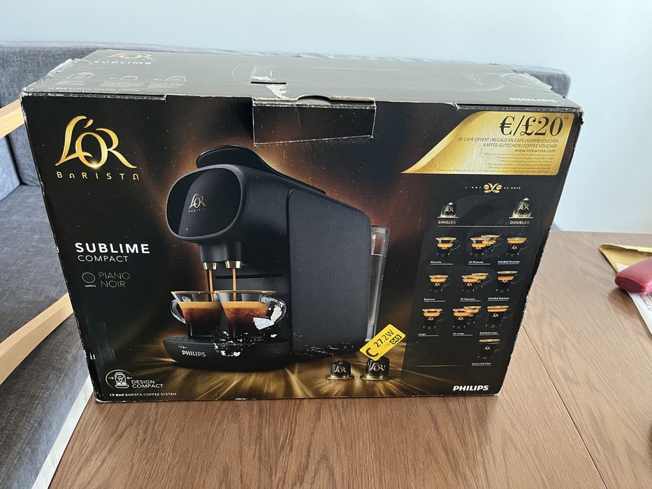 Продавам кафе машина Philips с капсули Nespresso