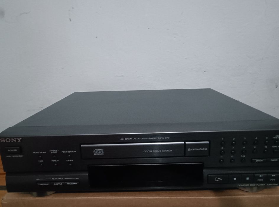SONY  CDP-M43 player