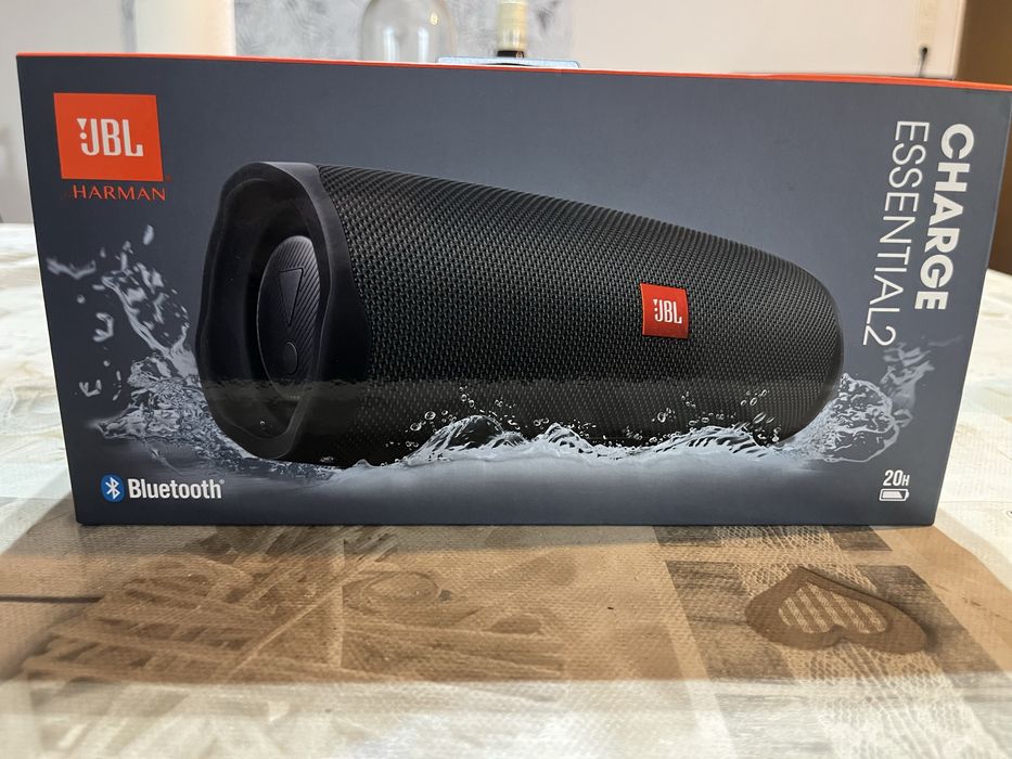 JBL charge essential2
