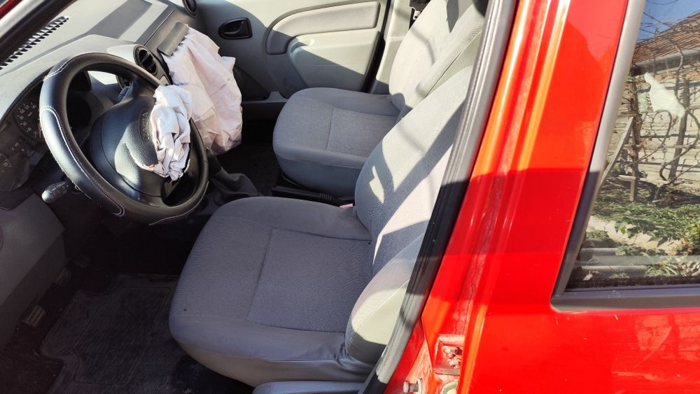 Logan 1.4 MPI Avariat