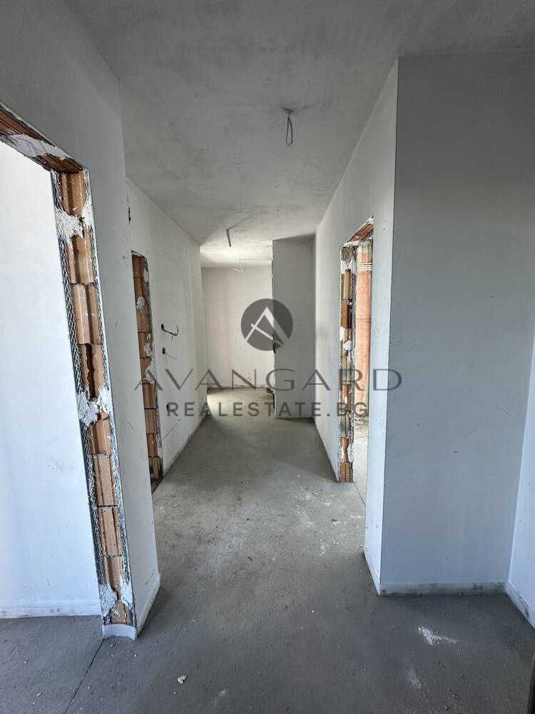 Продава се Тристаен апартамент в Пловдив, Кючук Париж - 231 кв.м за 972 €/кв.м - Снимка #1