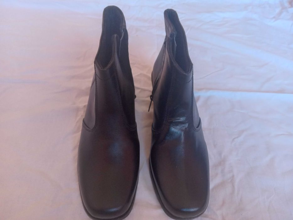 Обувки дамски естествена кожа чисто нови