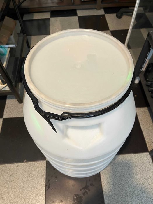 Дебелостенен бидон 80 литра