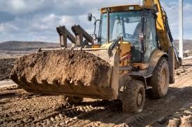 Bascula 8x4 si Buldoexcavator de inchiriat