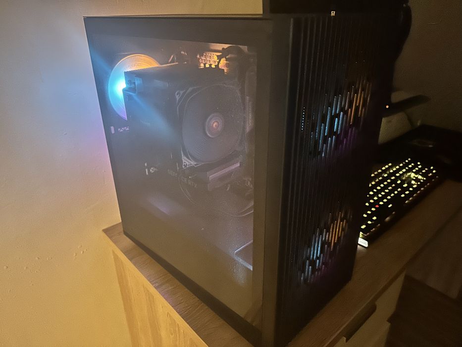 Kit PC Gaming + monitor 240Hz, i7 14700K, RTX 4060, 32 GB RAM DDR5