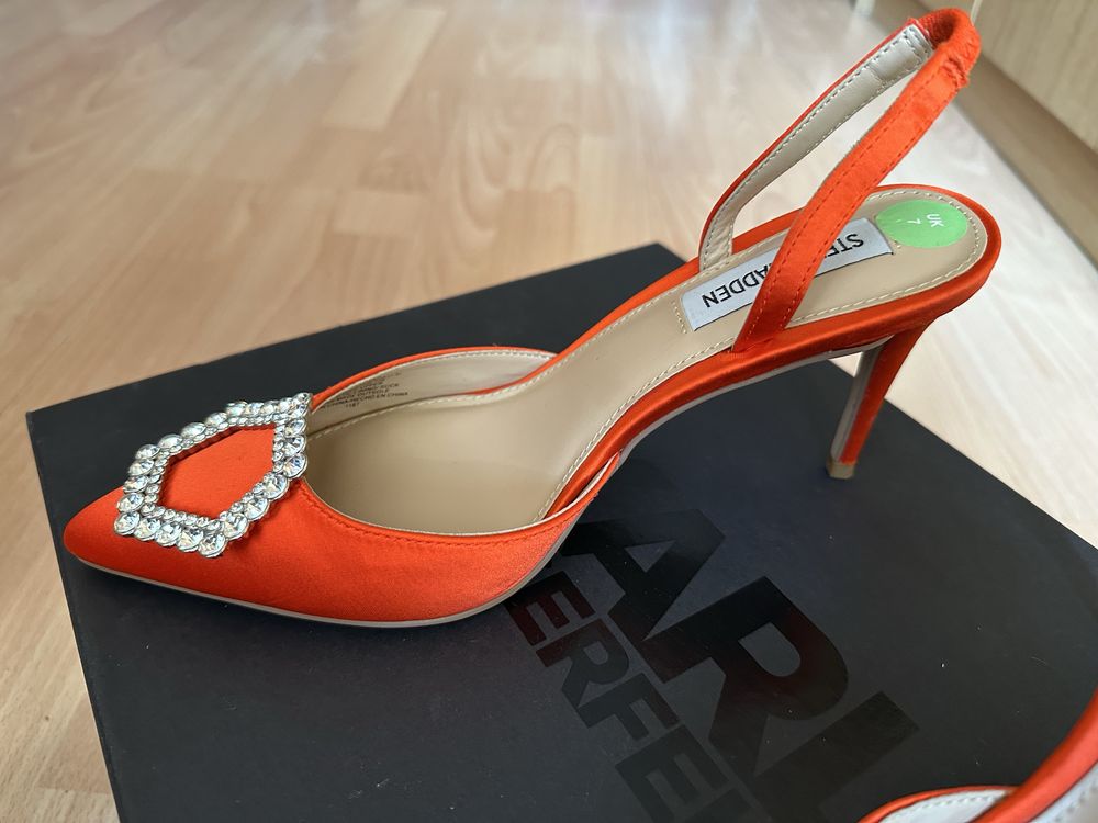 Обувки на ток Steve Madden