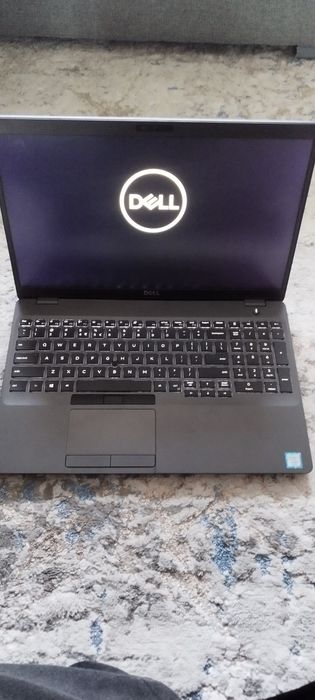 Лаптоп Dell Precision 3541 Windows 11 Pro