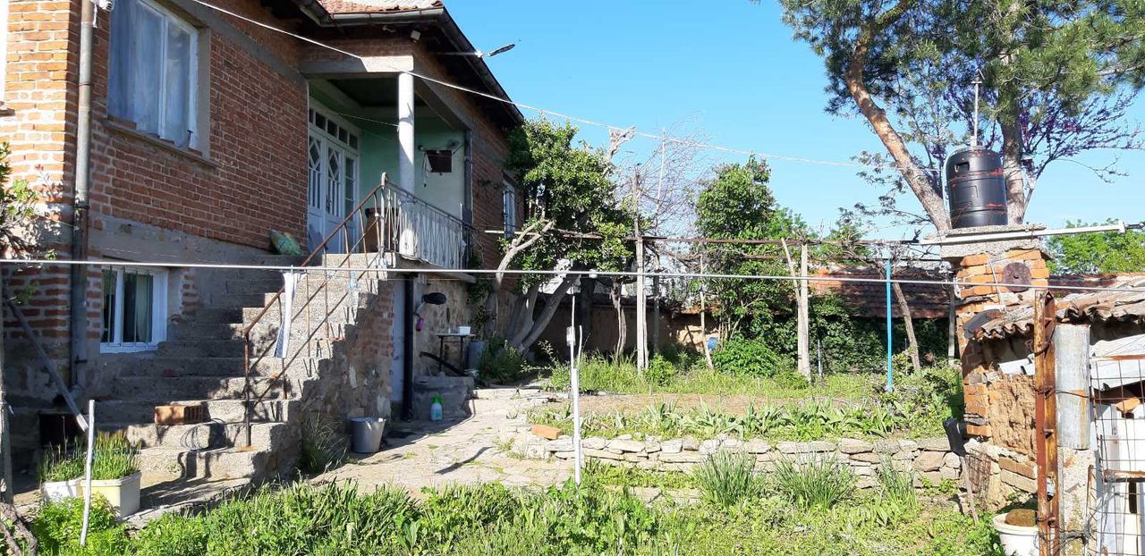 Продава се Къща в с. Елена, Област Хасково - 110 кв.м за 125 €/кв.м - Снимка #4