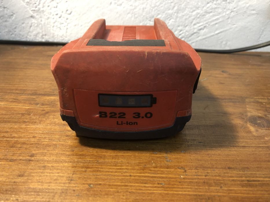 Батетия HILTI B22 3Ah
