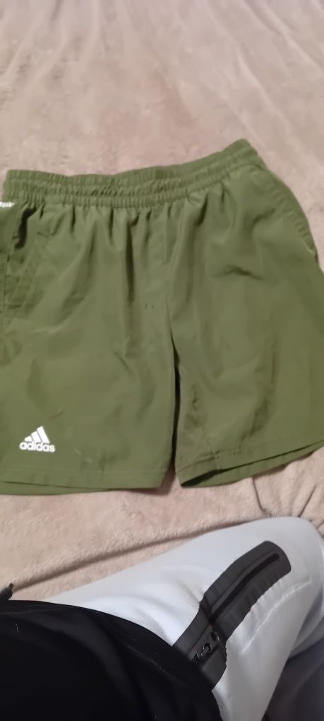 Pantaloni scurit adidas, Brasov