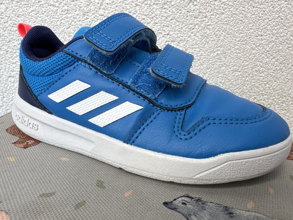 Маратонки Adidas