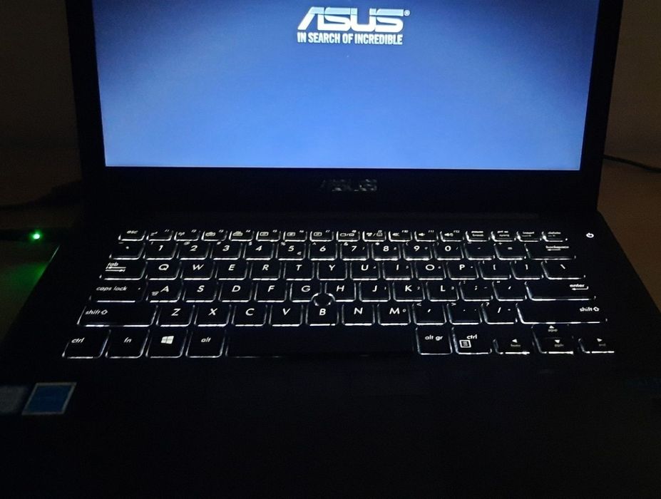 Laptop ASUS i7-6500u