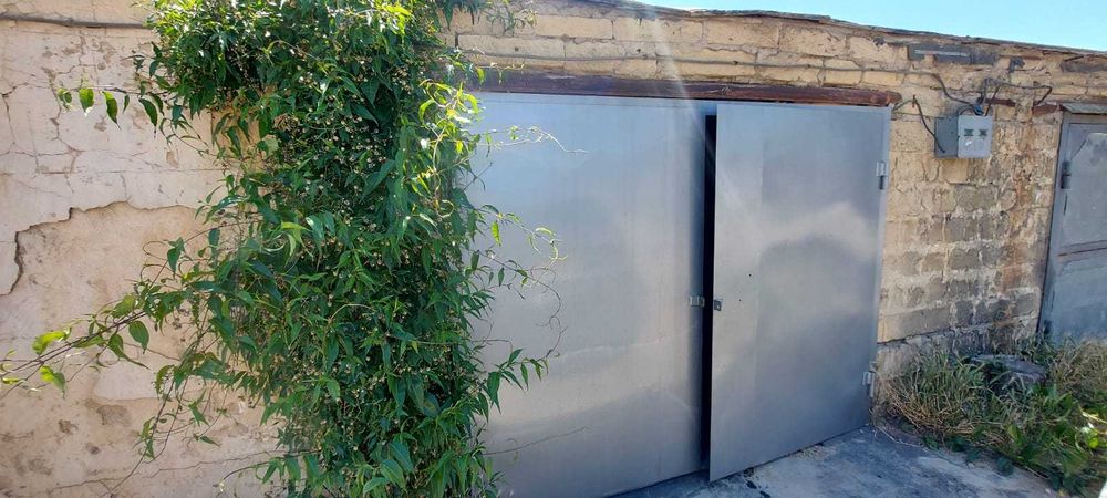 Продам приватизированный гараж