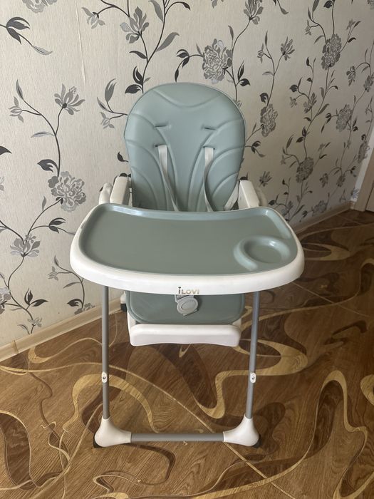 Детский стульчик для кормления