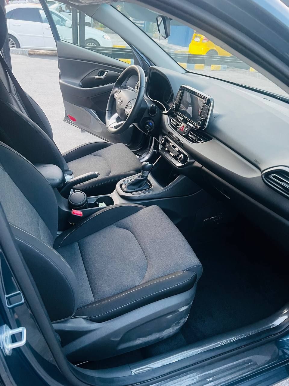 Hundai i30 срочно продается