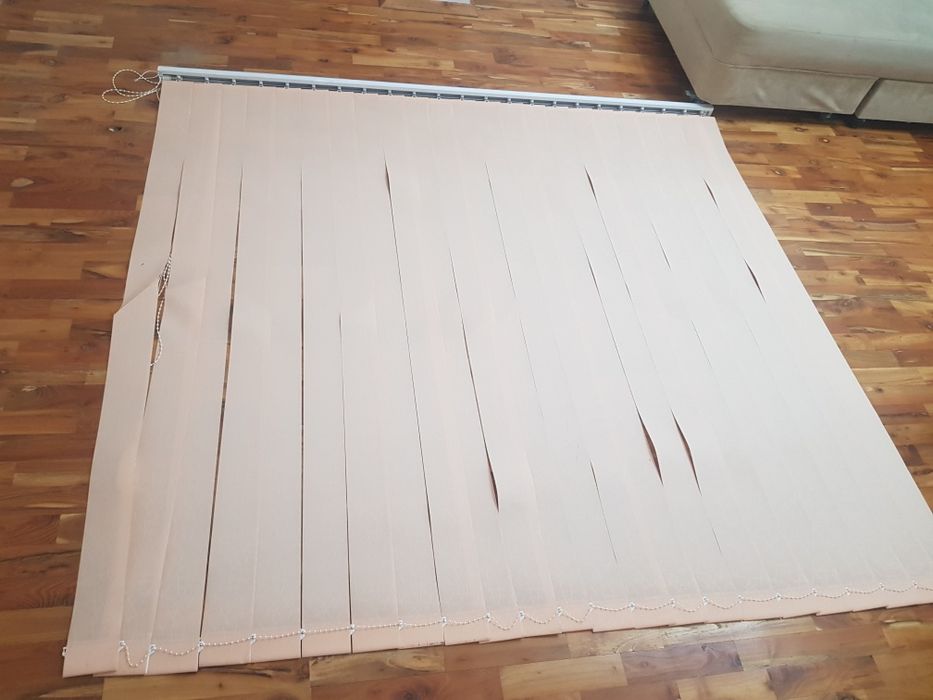 Вертикални ролетни щори