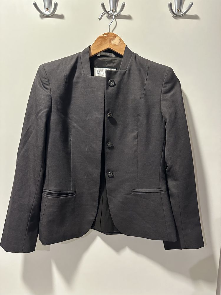 Дамски костюм пола и сако на Max Mara