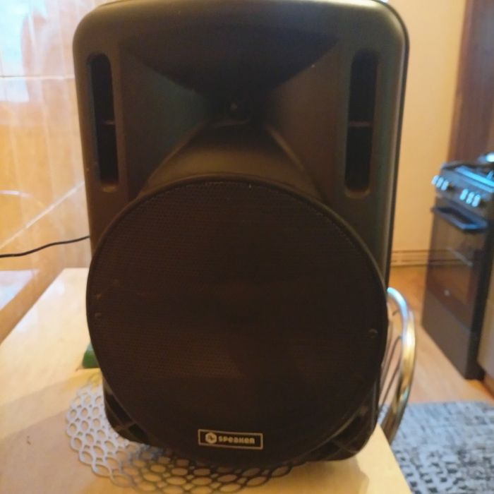 Boxa bluetooth aproape noua