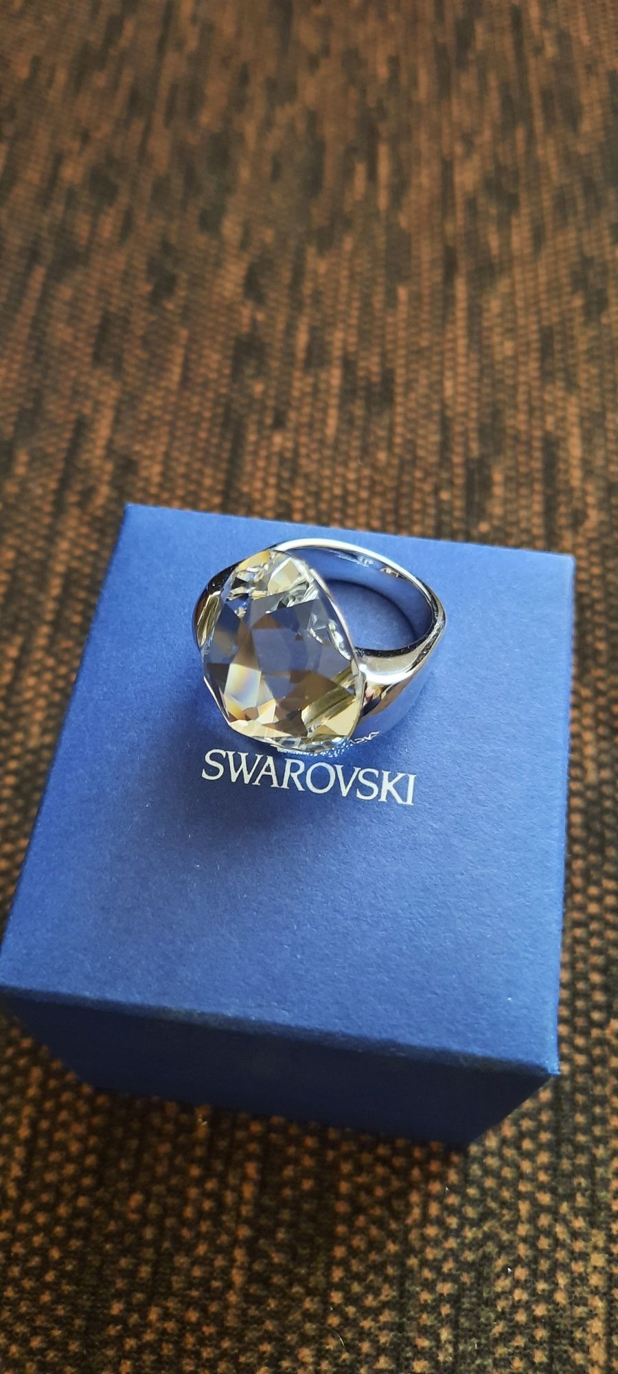 Пръстени Swarovski