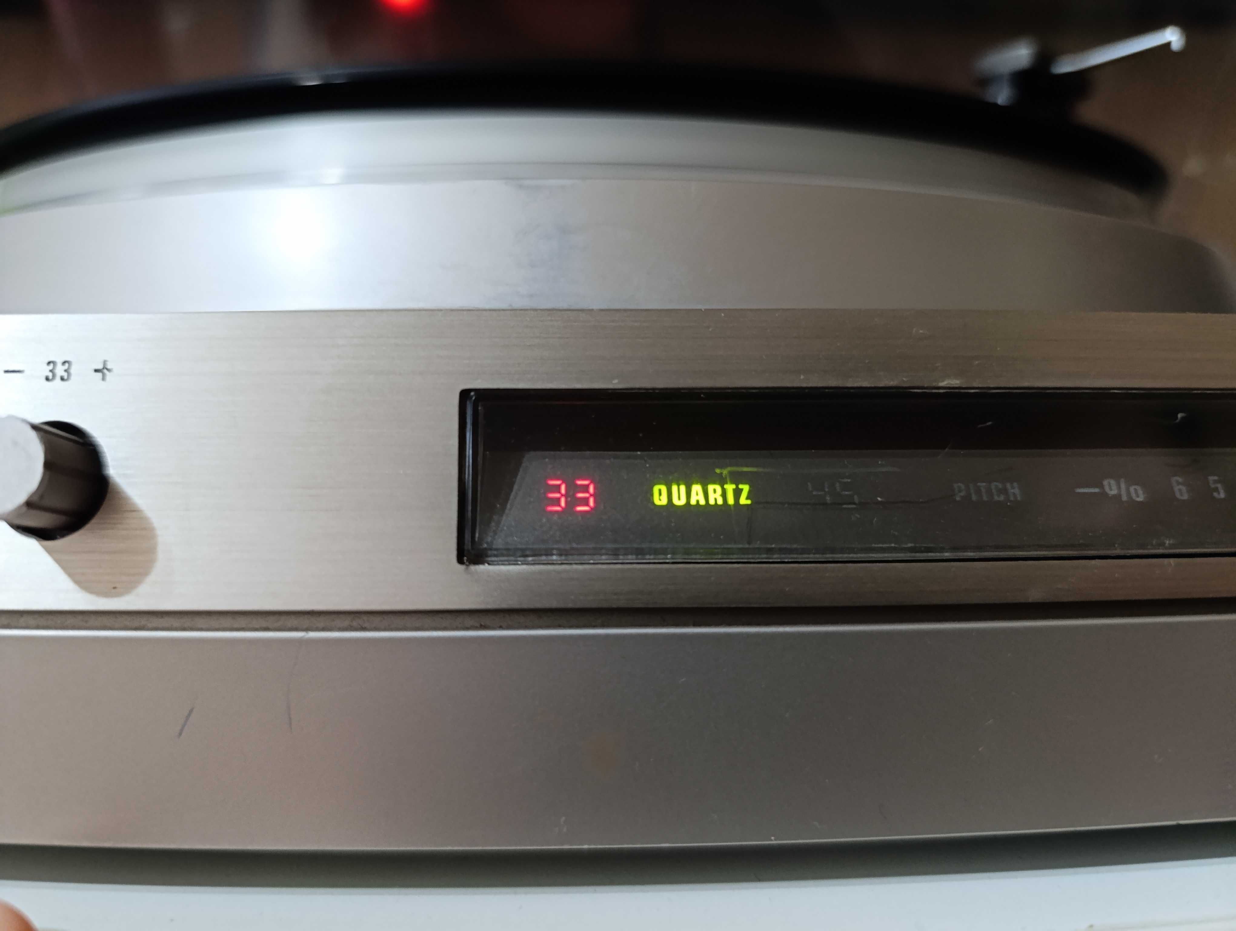 Проигрыватель винила Dual CS741Q