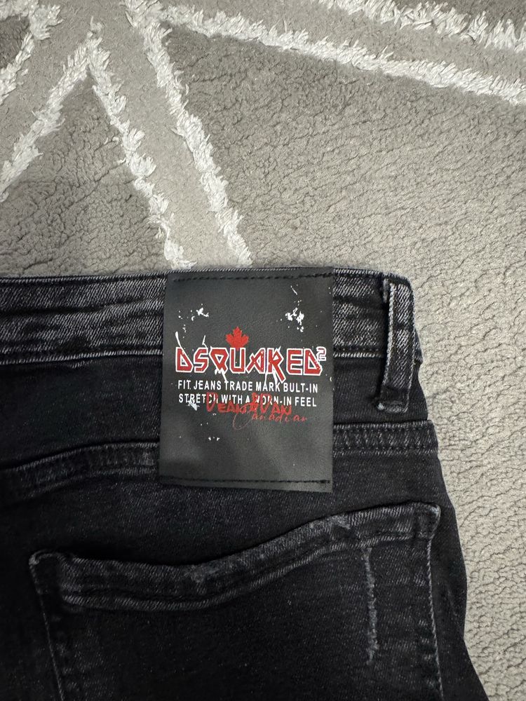 Дънки Dsquared2.