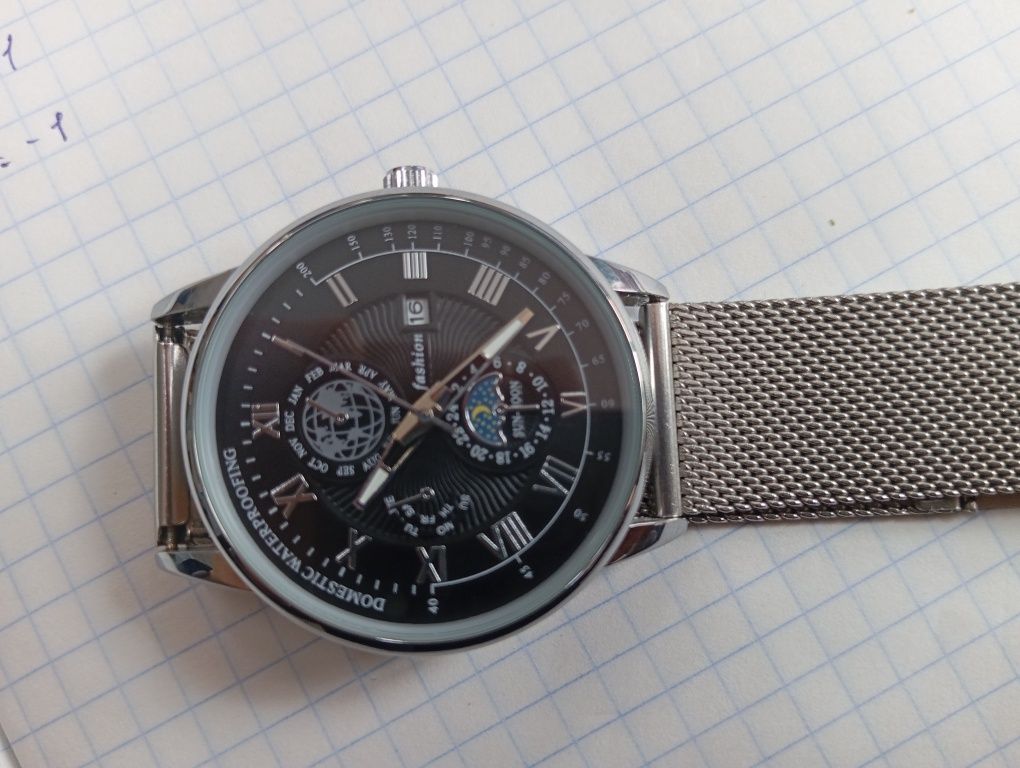Часы stainless steel носил лишь 1 месяц состояние идеальное цена 5000