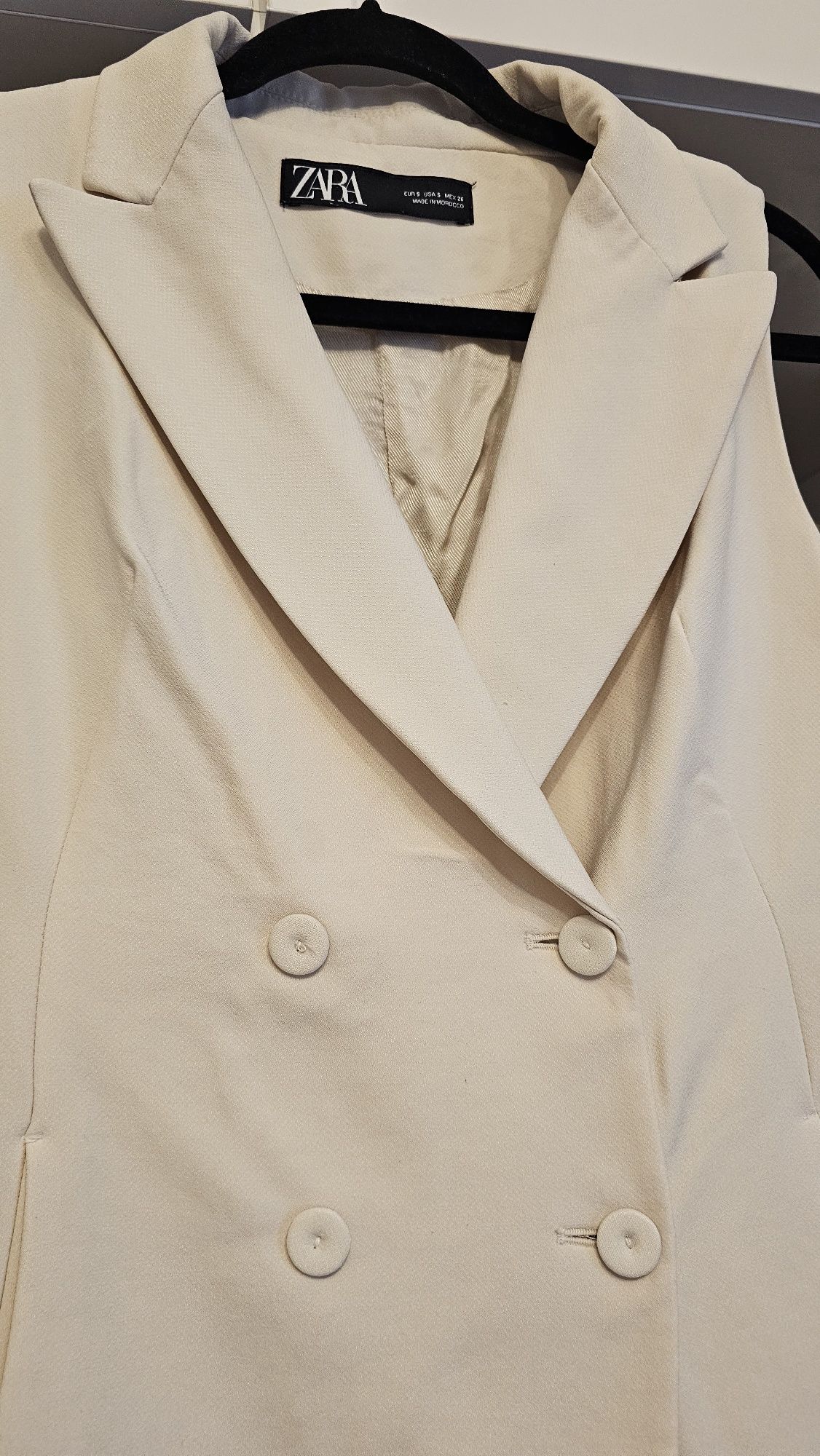 Летни рокли zara, bershka
