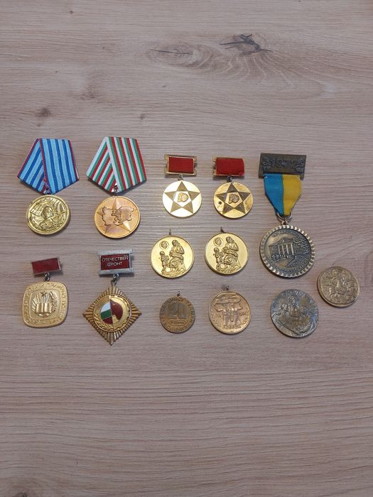 Стари медали/медальони