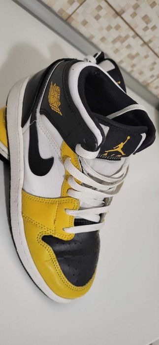 Adidasi Jordan-Nike Air