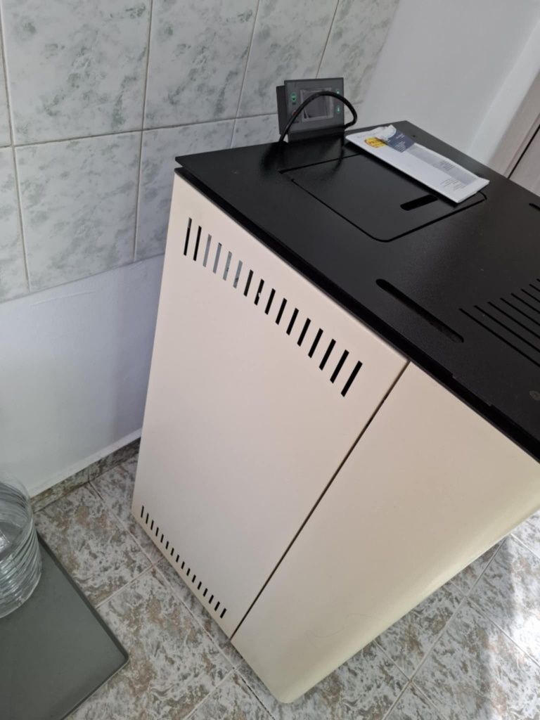 Палетна камина с водна риза 18+2kw w18 рен