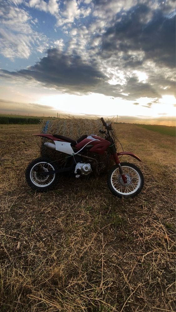 Cross 125cc.