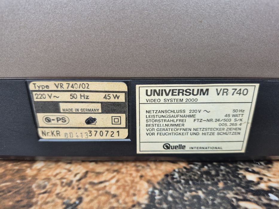 Vând Video Universum tip 2000, 2x4 model VR 740, made in Germany
Marca