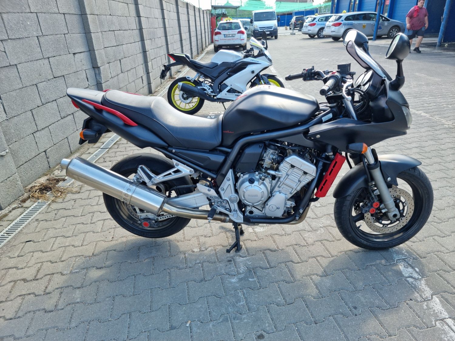 Yamaha fazer 1000 cm3 150 cp