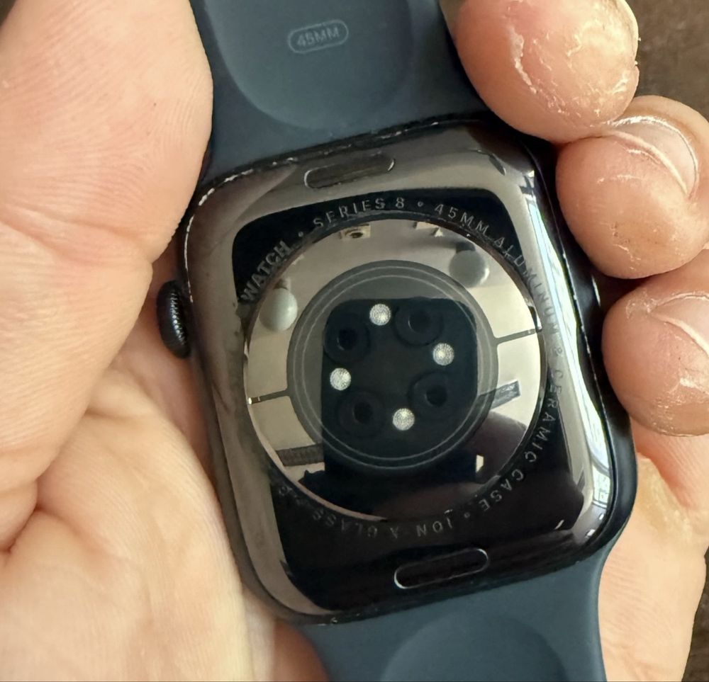 Apple watch series 8 45mm с 4 каишки пълен комплект