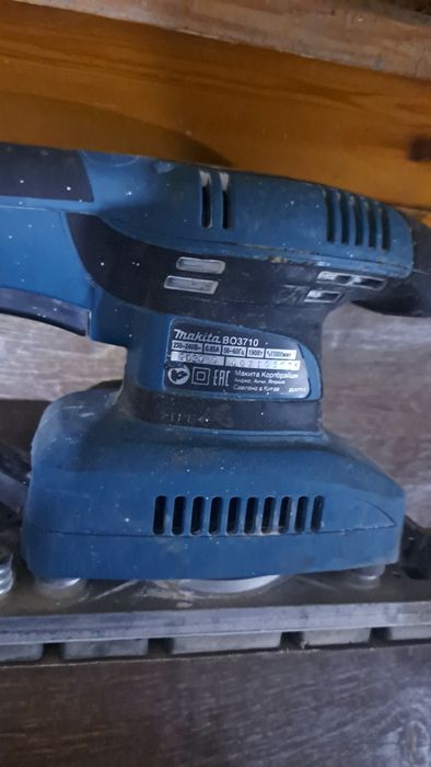 Шлифмашинка ВО3710